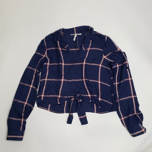 Bcbgeneration tie front roll sleeve plaid shirt - Picture 2 of 5